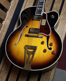 Gibson Custom Crimson Super 400-CES Vintage Sunburst